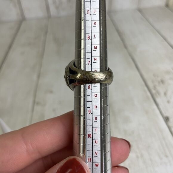 Floral Peace Ring Size 8 Green Stone Silver Tone Sz 7.5 - Picture 11 of 11